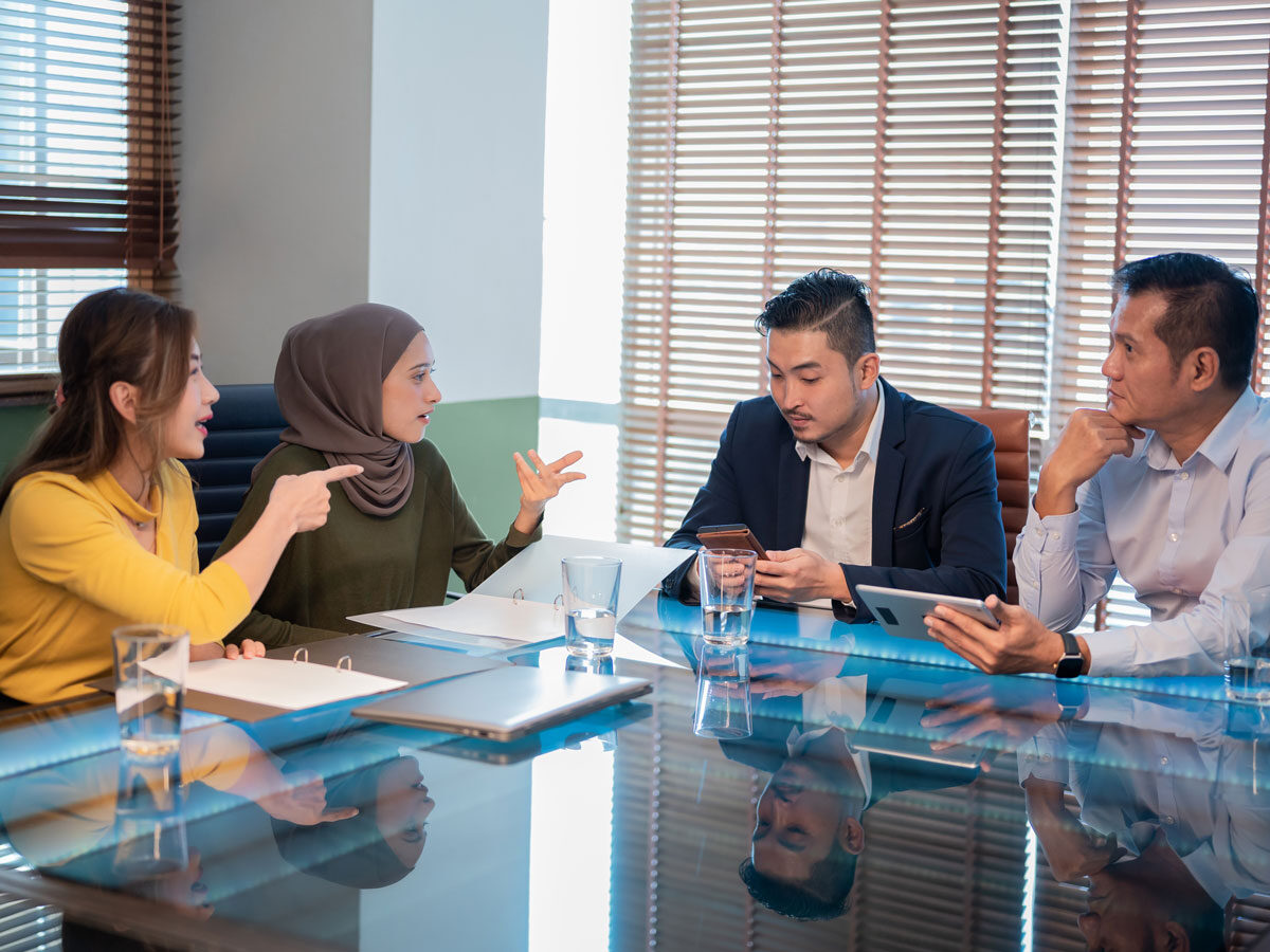 Break Past the Roadblocks to Intergenerational Collaboration