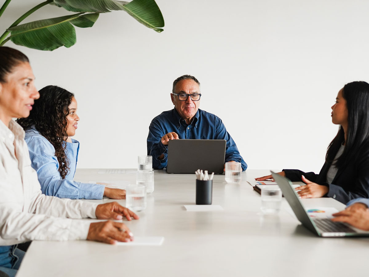Manage an Intergenerational Team